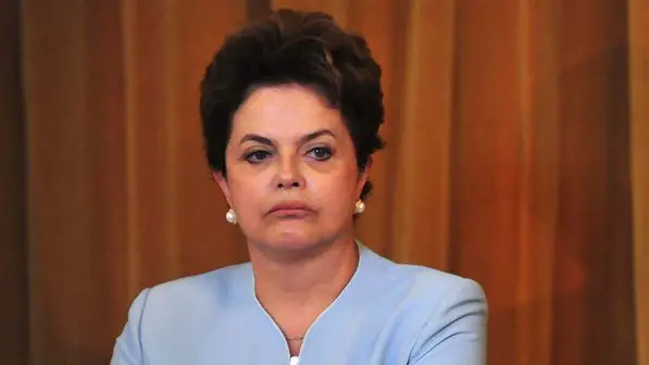   Dilma ressuscita na TV a obra invisível que, em parceria com Lula, fingiu inaugurar duas vezes para tapear eleitores nordestinos