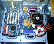 instalar-a-memoria-ram-e-o-microprocessador-2